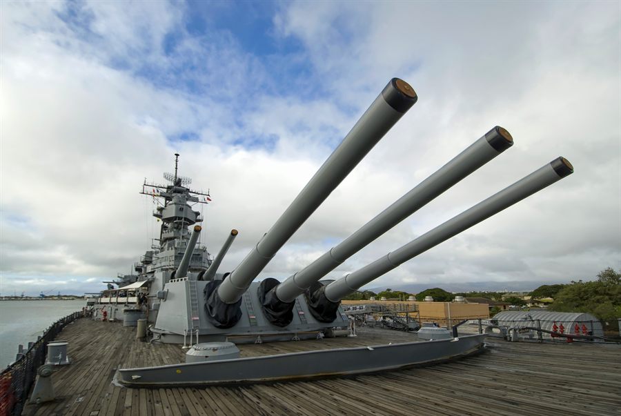 Big guns of the battleship Missouri at Pearl Harbor, a common stop between the Honolulu cruise port and the airport